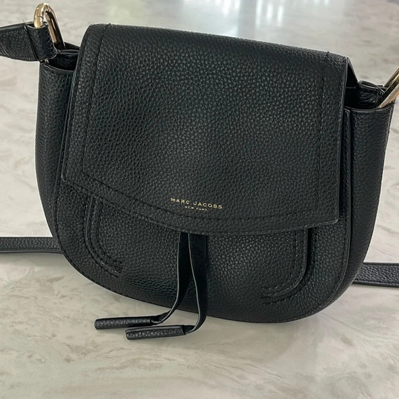 Marc Jacobs Handbags - MARC JACOBS Maverick Saddle black 
Leather Bag crossbody